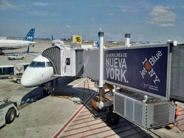 JFK International, Devi Govender